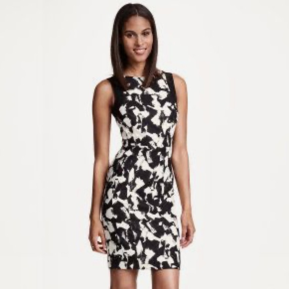 H&M Sleeveless Fitted Dress